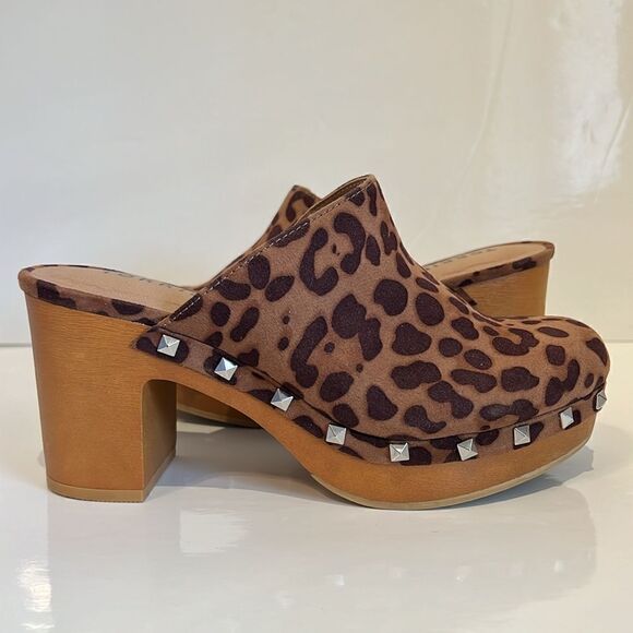 Torrid Platform Wooden Heel Mule Clogs Extra Wide Leopard‎ Print Shoes Size 7 WW - Picture 2 of 13